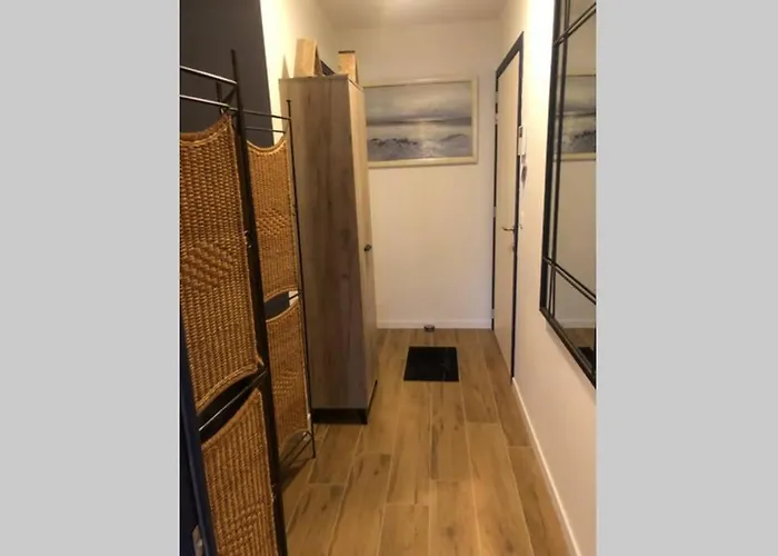 Luxury Seaview - Large Terrace- Swimming Pool - Parking 公寓