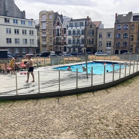 Luxury Seaview - Large Terrace- Swimming Pool - Parking Apartment Ostende
